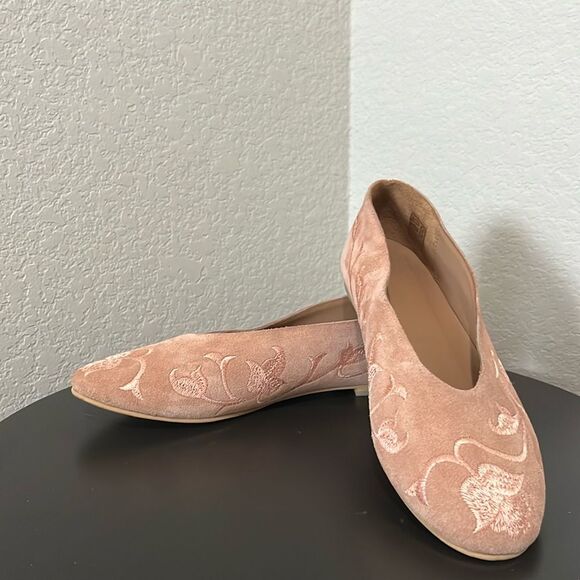 HUMA BLANCO (Anthropologie) Dorotea Rose Pink Suede Embroidered Flats, Size 7 - Picture 1 of 10